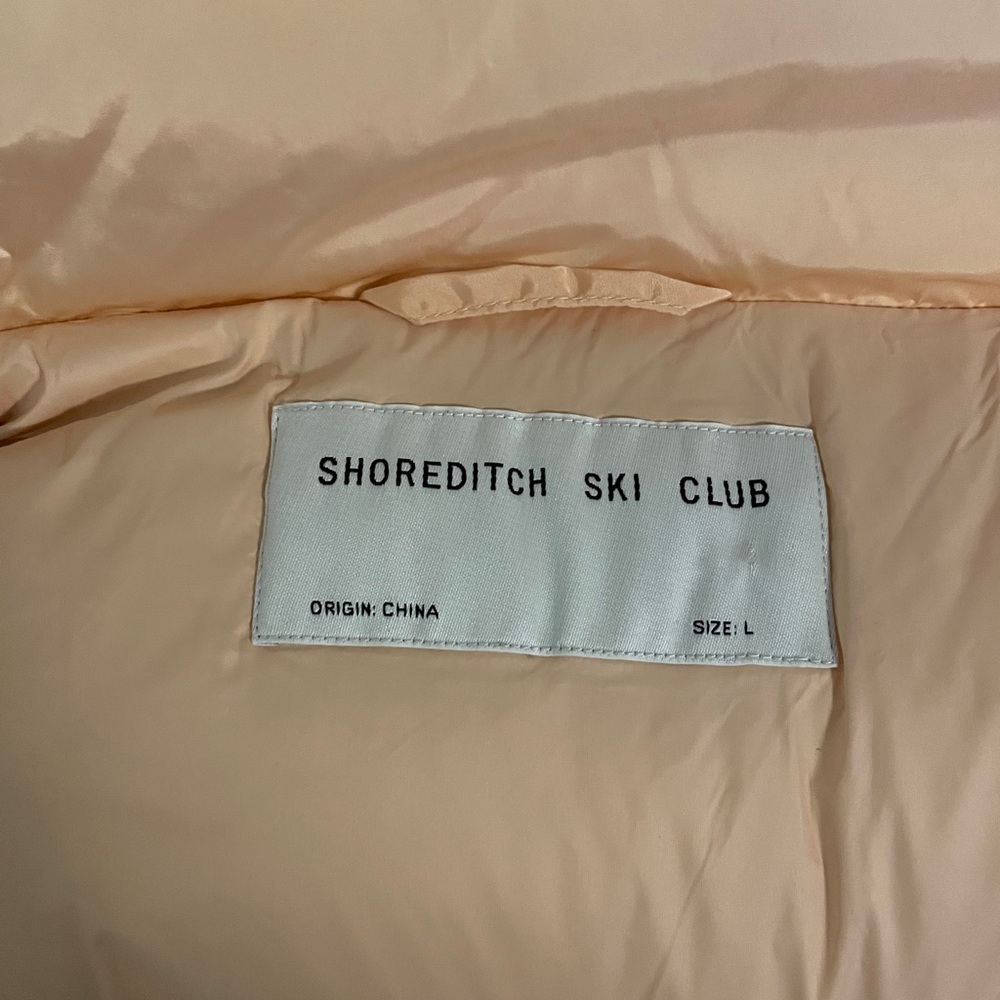 Shoreditch Ski Club Willow Short Puffer Jacket in Peach Size L NWOT - Picture 9 of 9
